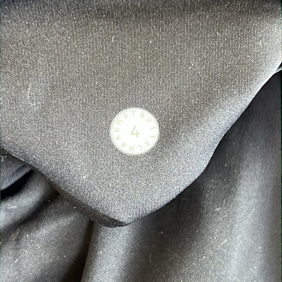 Black lululemon fast and free running tights - size 4 - Picture 4 of 4